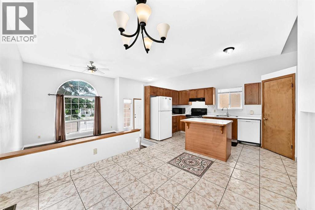 6934 Laguna Way NE - 15