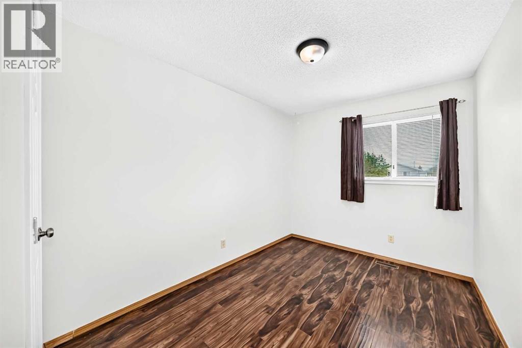 6934 Laguna Way NE - 22