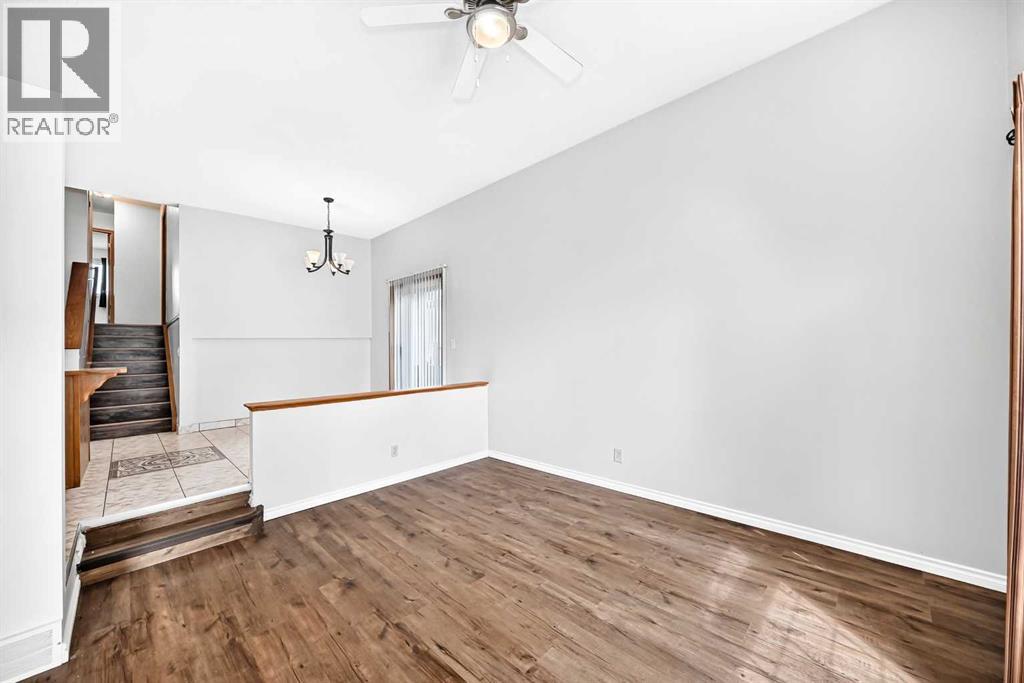 6934 Laguna Way NE - 20