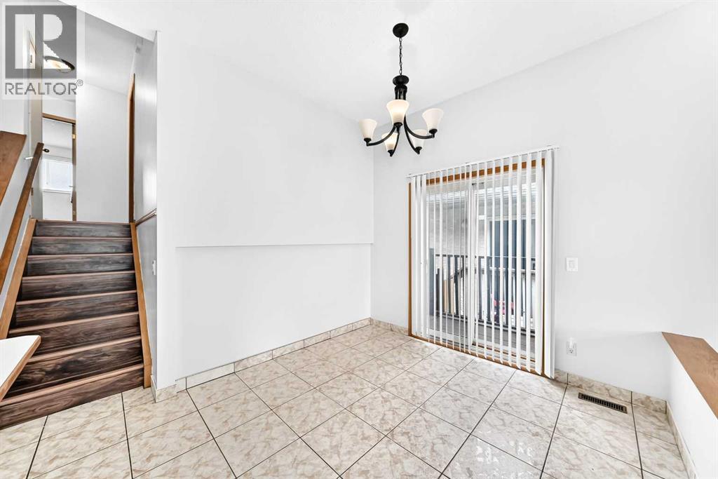 6934 Laguna Way NE - 13