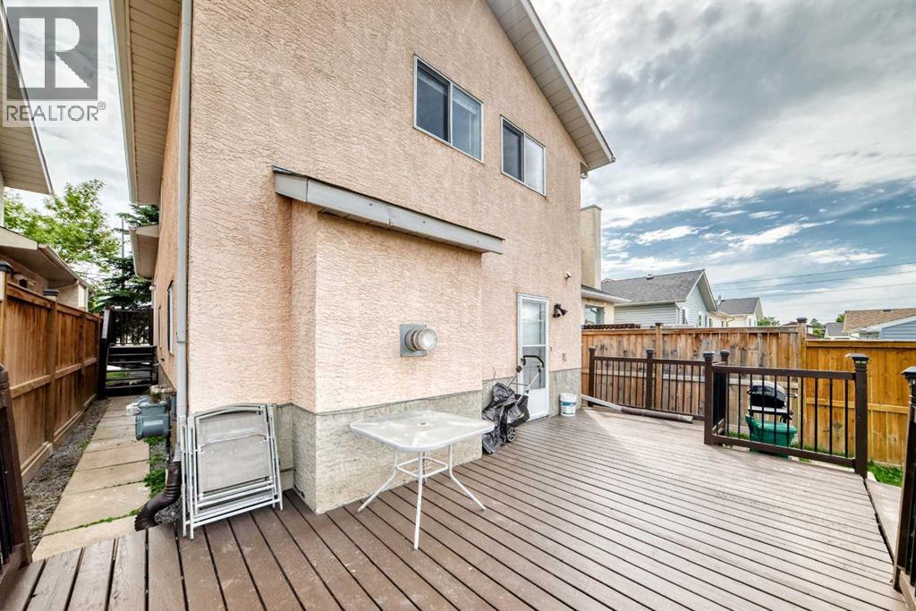 6934 Laguna Way NE - 46