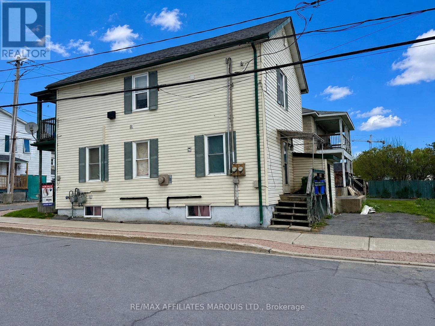 115 PRINCE ALBERT STREET - 3