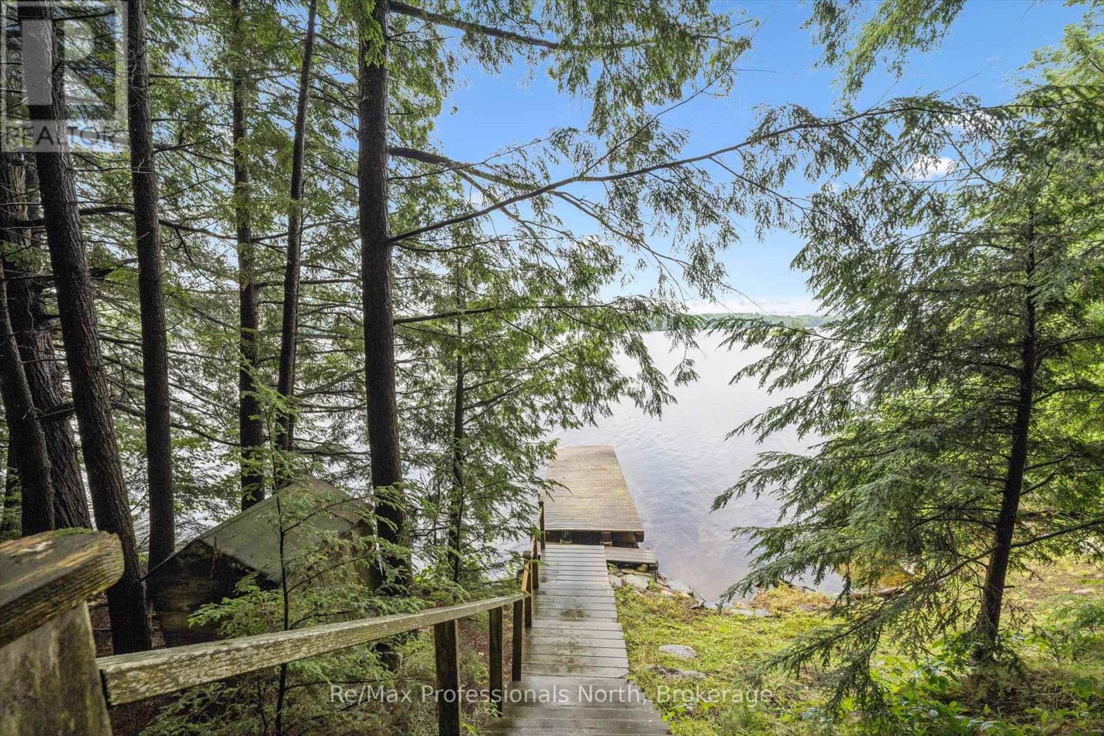 1271 STAUNTON ROAD - 2