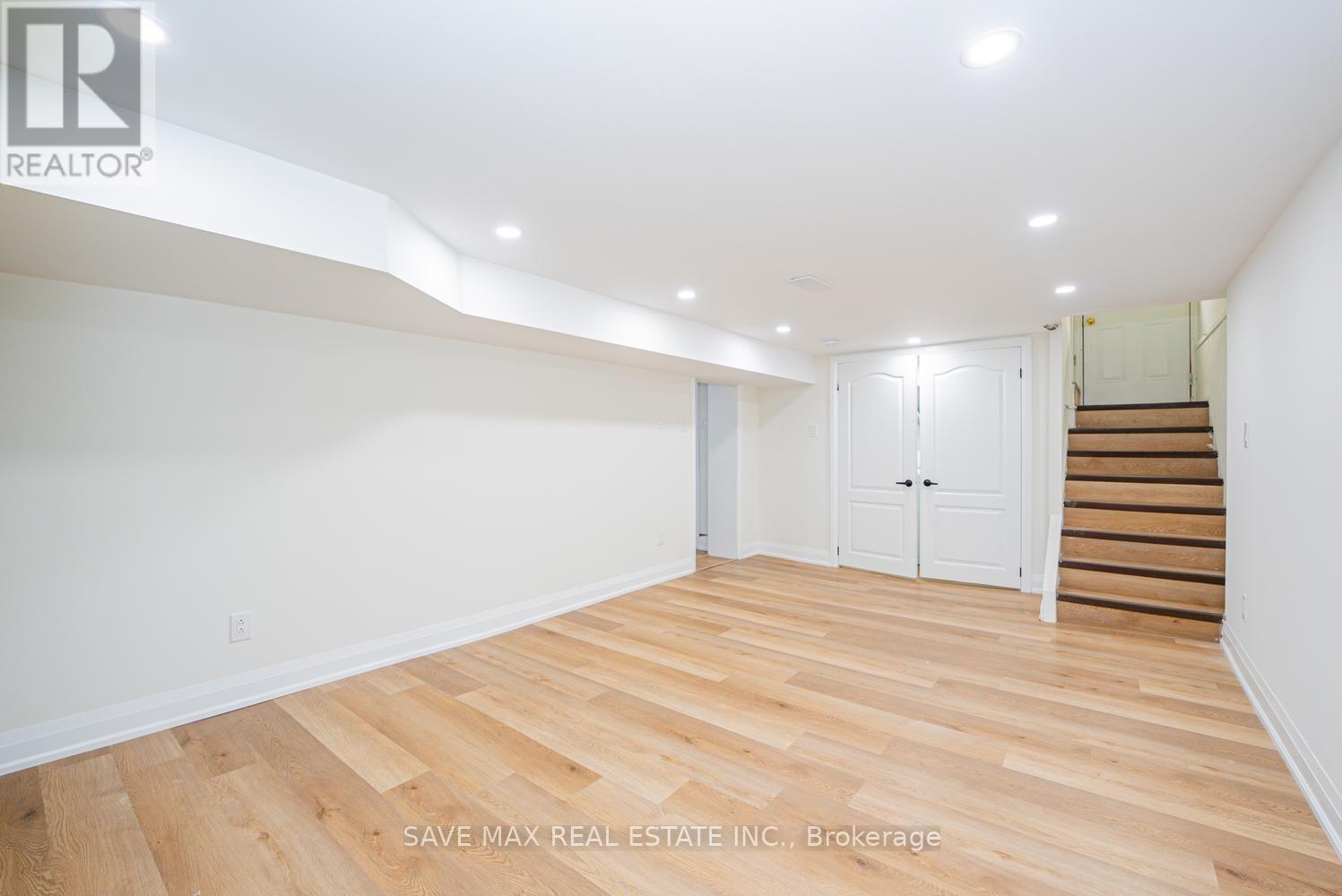 191 CLARK AVENUE - 24