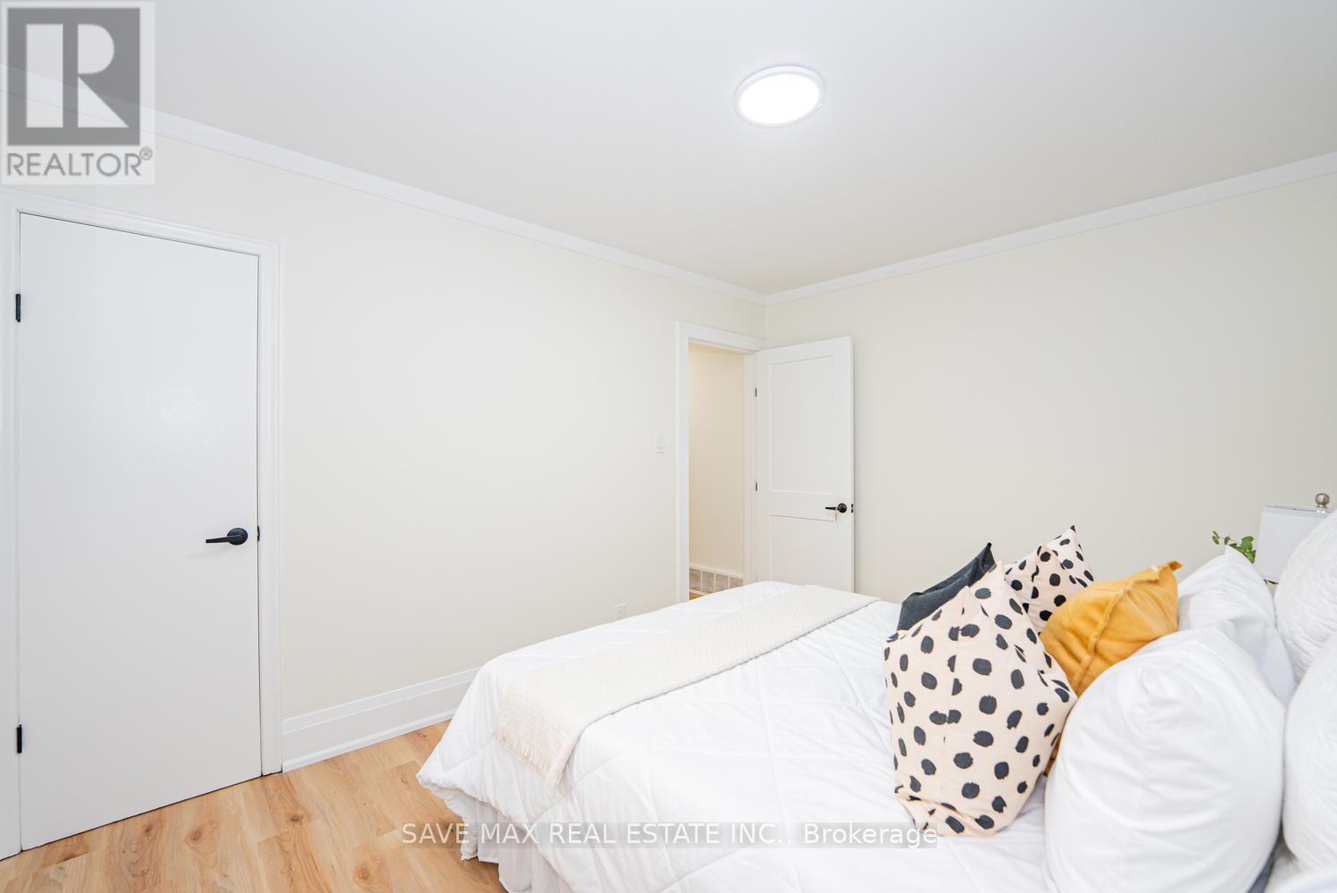 191 CLARK AVENUE - 14