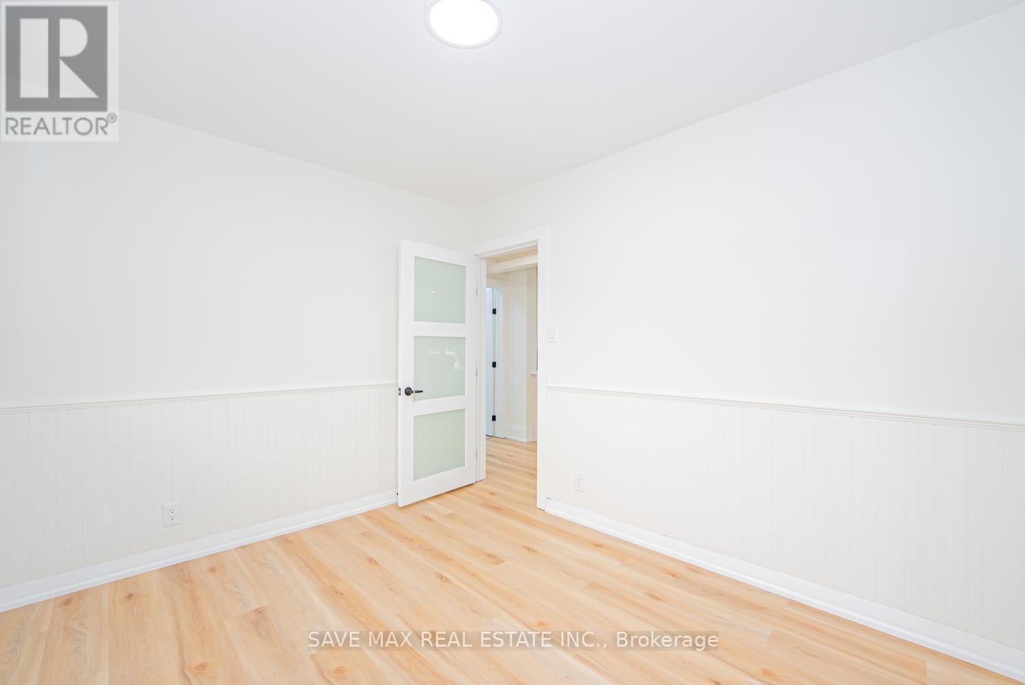 191 CLARK AVENUE - 17