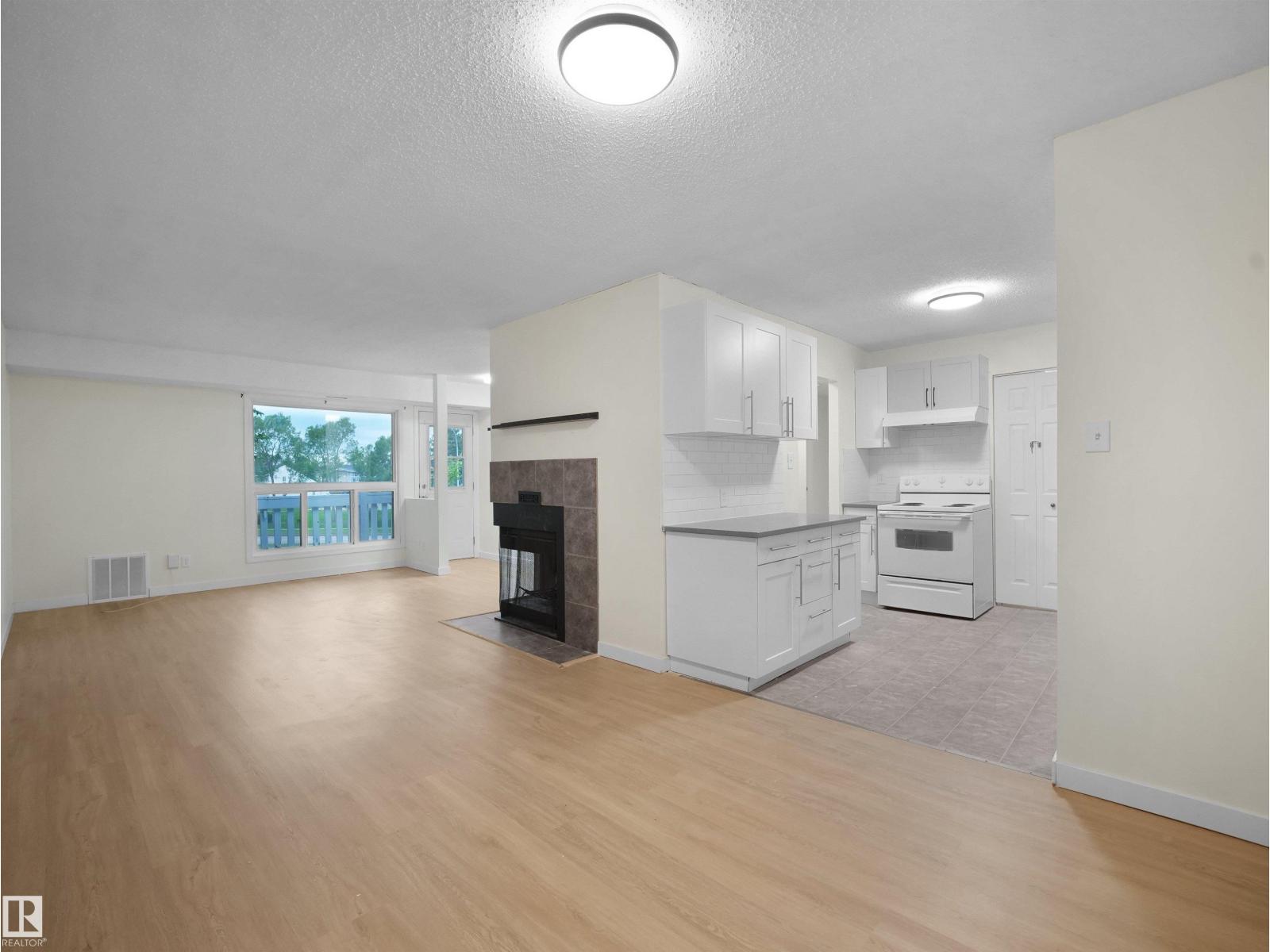 #168 2703 79 ST NW - 4