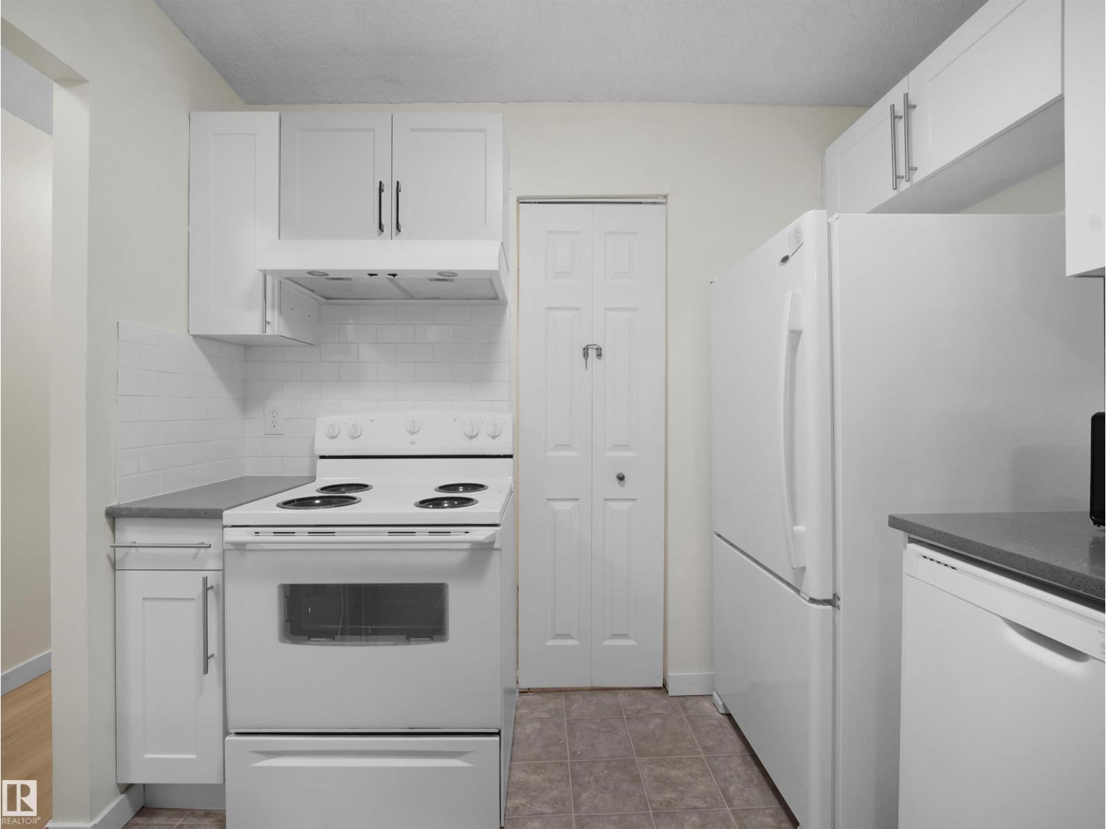 #168 2703 79 ST NW - 9