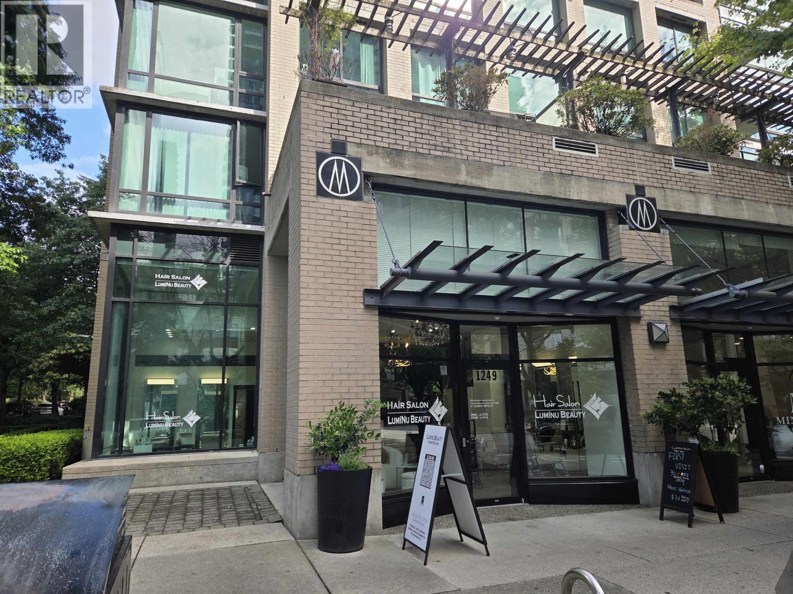 1249 BURRARD STREET, Vancouver — photo 2