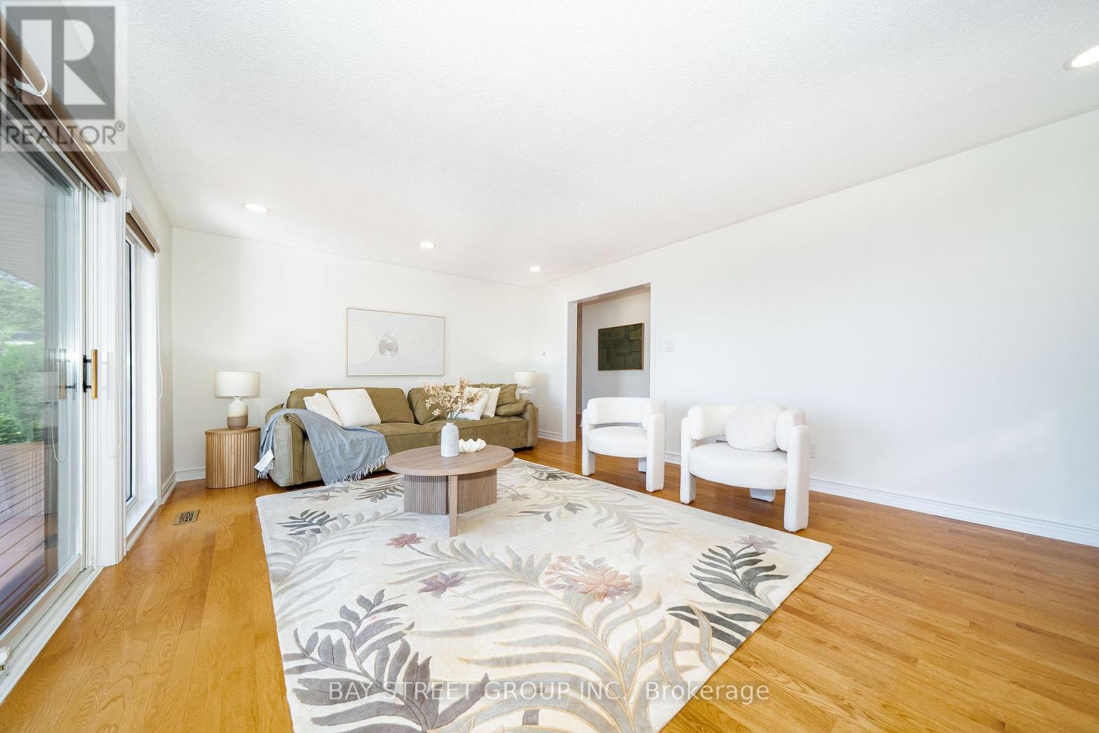 441 GUILDWOOD PARKWAY - Image 17