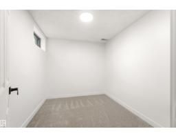 #4 7604 29 Av Nw, Edmonton, AB T6K3Z2 Photo 36