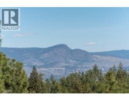 1915 Rosealee Lane, West Kelowna, BC V1Z4C7 Photo 32