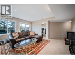 1915 Rosealee Lane, West Kelowna, BC V1Z4C7 Photo 40