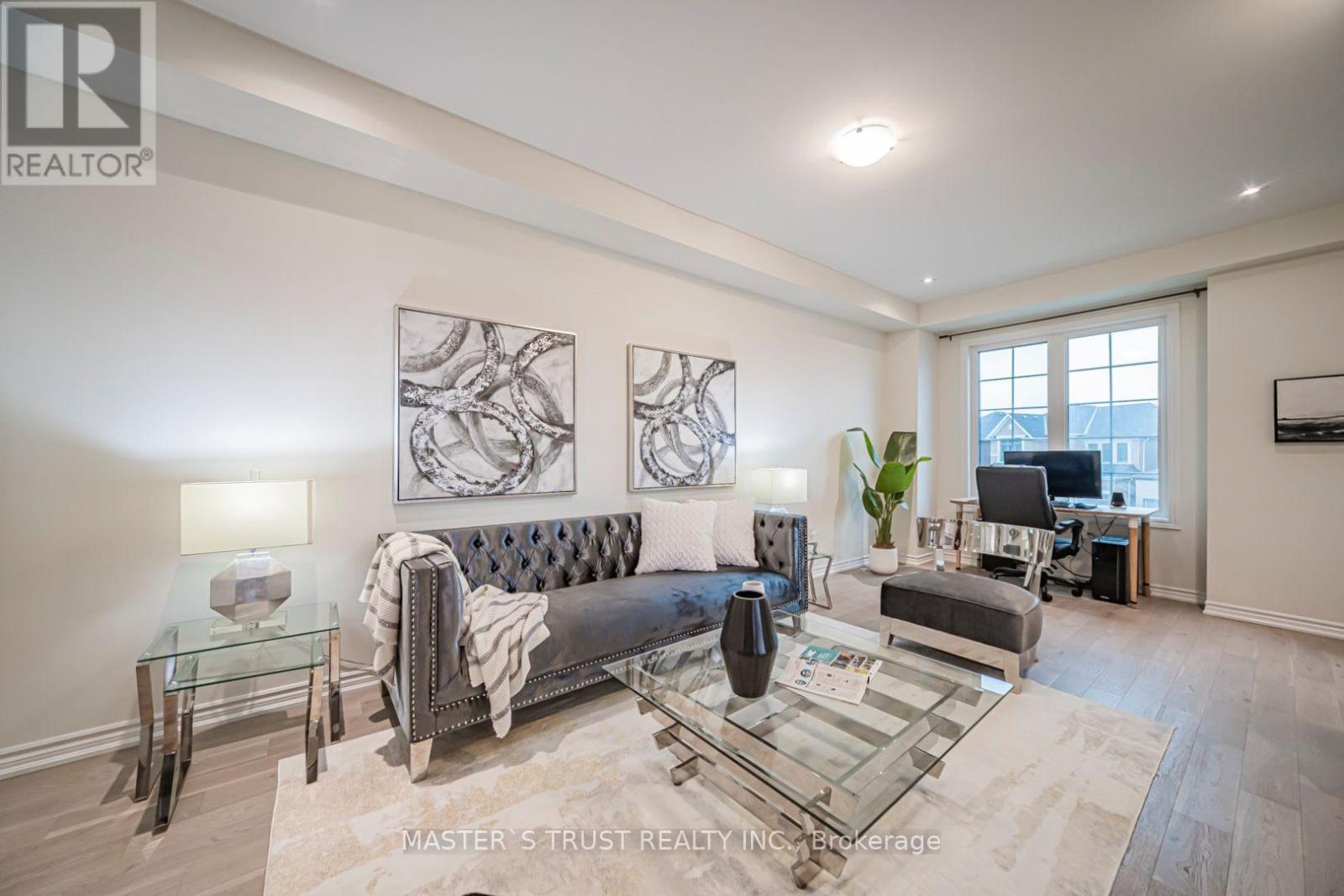 286 BEAVERBRAE DRIVE - 13
