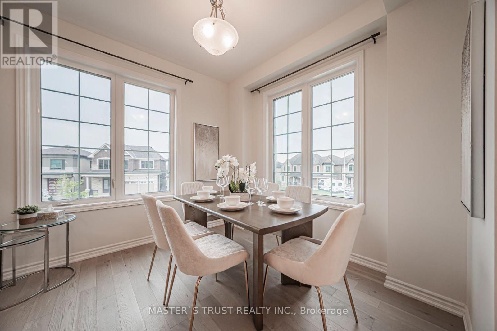 286 BEAVERBRAE DRIVE - 19