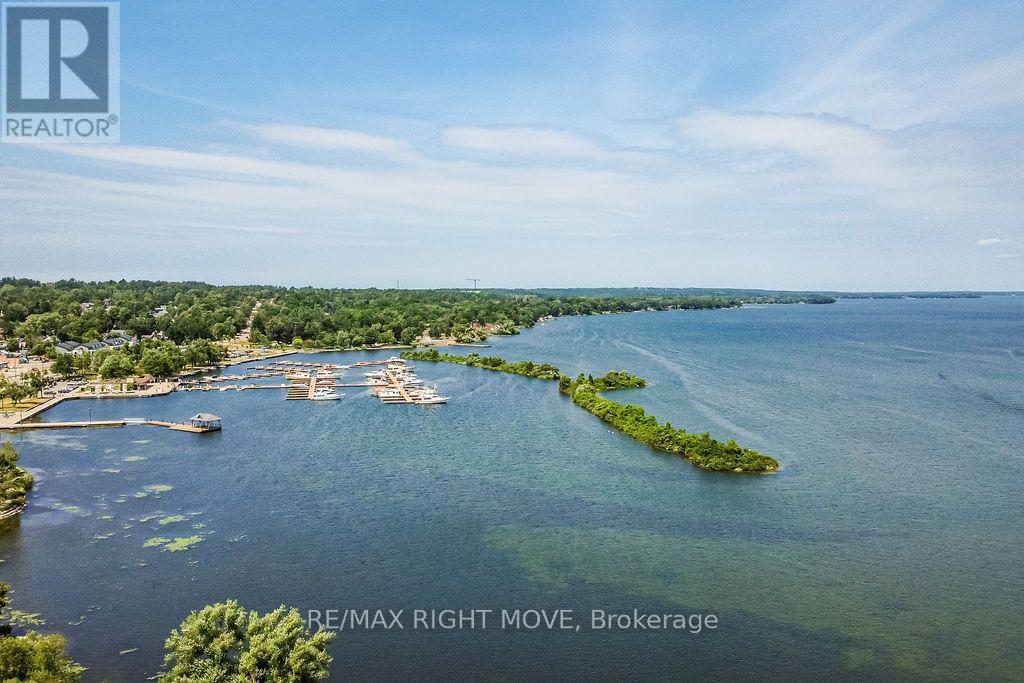 #102 140 CEDAR ISLAND ROAD - 33