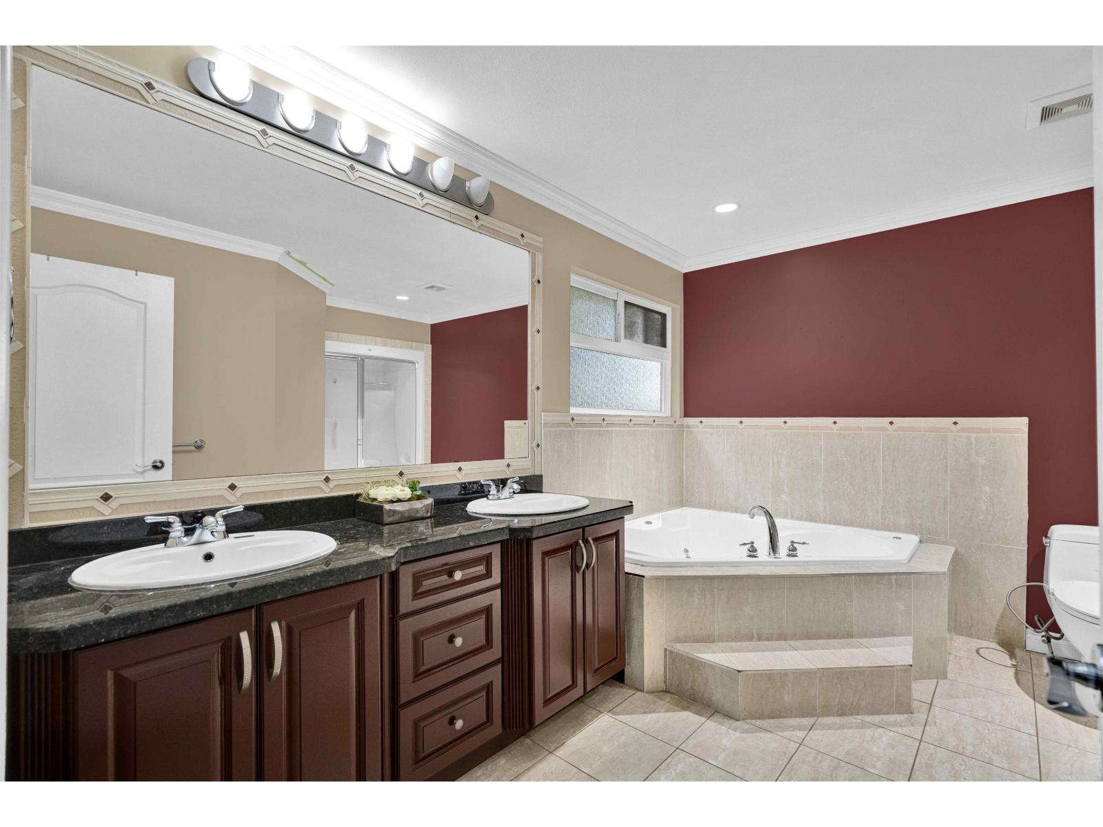 6 Bed, 5 Bath House for Sale in Delta – 8179 112 STREET, Delta – MLS# R3147874 - Image 33