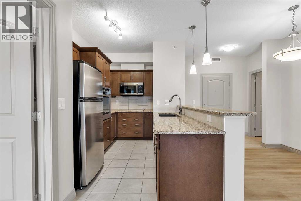 #412 70 Royal Oak Plaza NW - 10