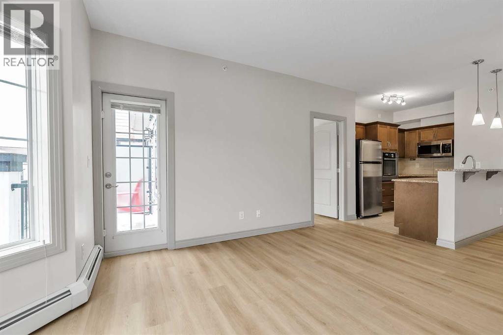 #412 70 Royal Oak Plaza NW - 12