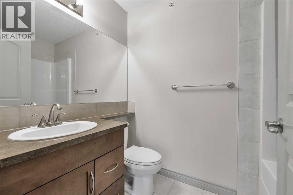 #412 70 Royal Oak Plaza NW - 16