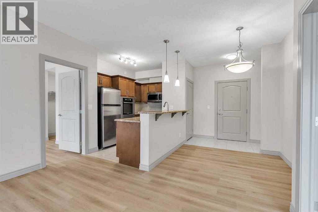 #412 70 Royal Oak Plaza NW - 9