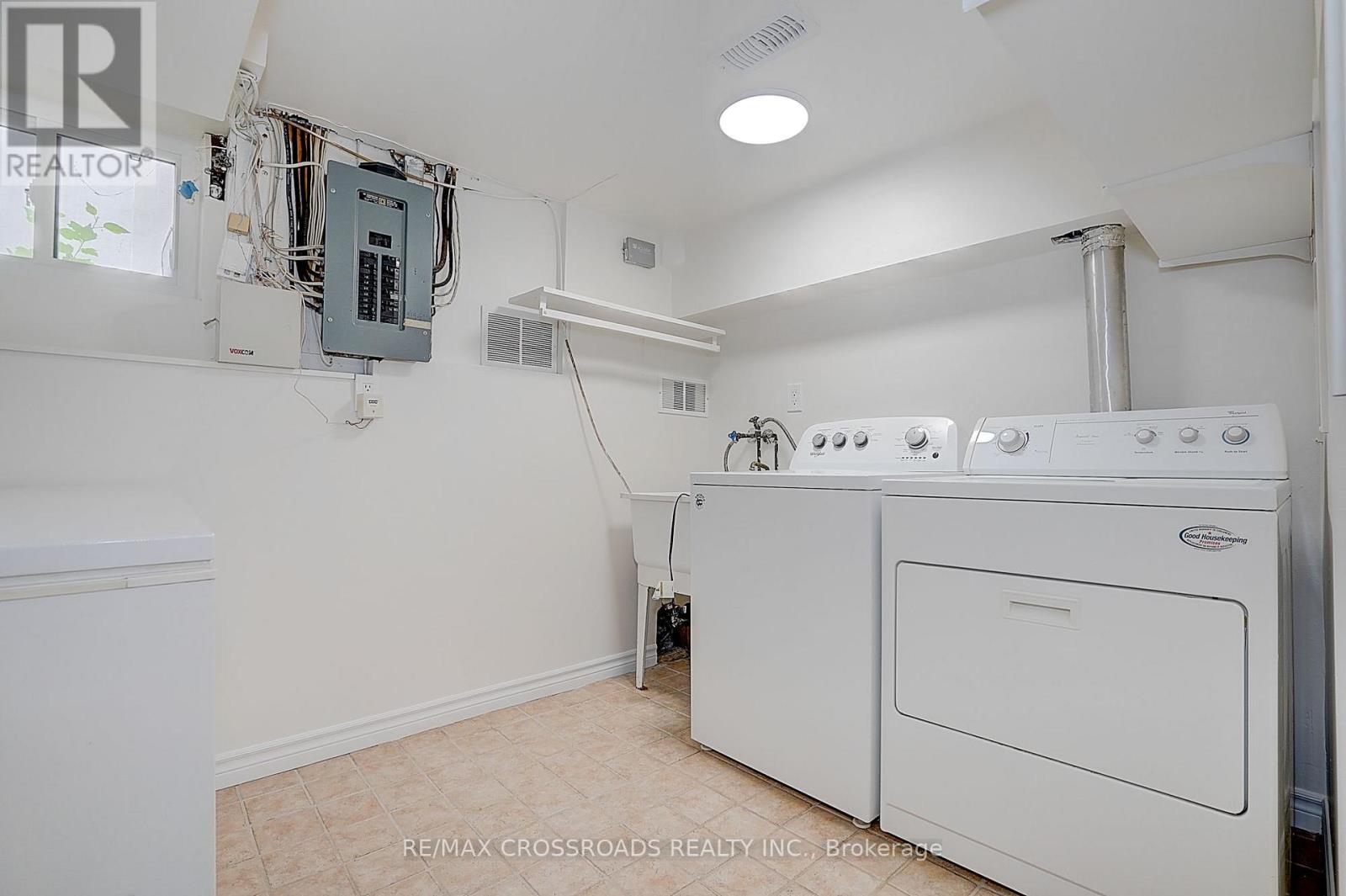 128 LEACREST ROAD - 49