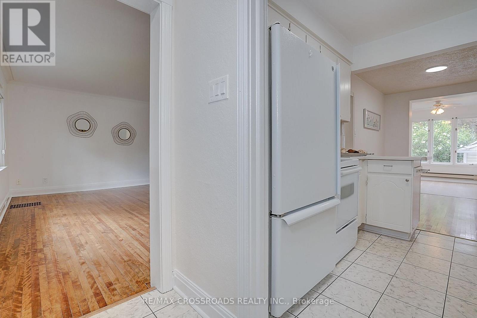 128 LEACREST ROAD - 5