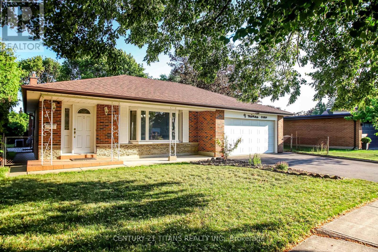 9 MINOS CRESCENT - 2