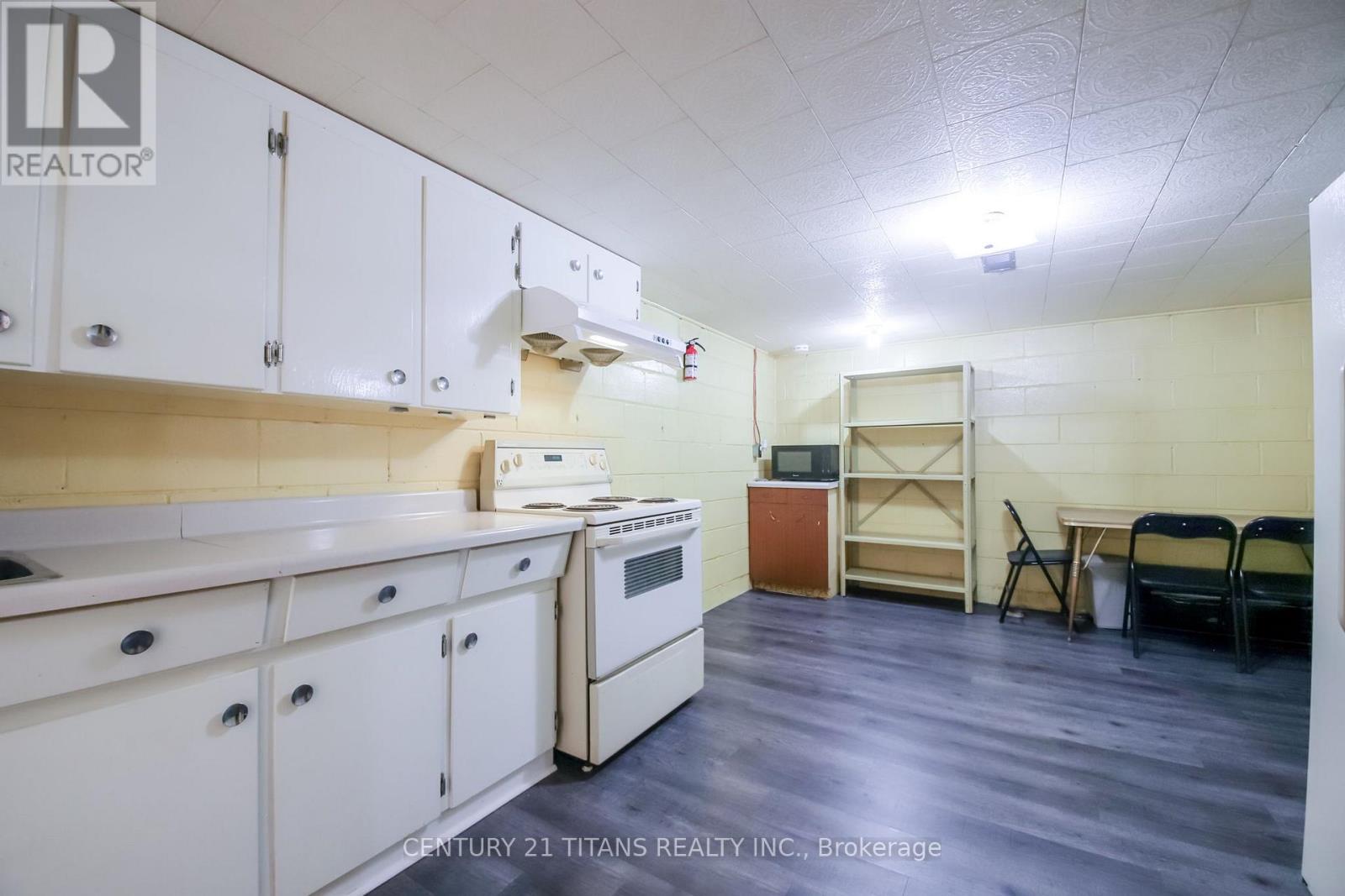 9 MINOS CRESCENT - Image 41