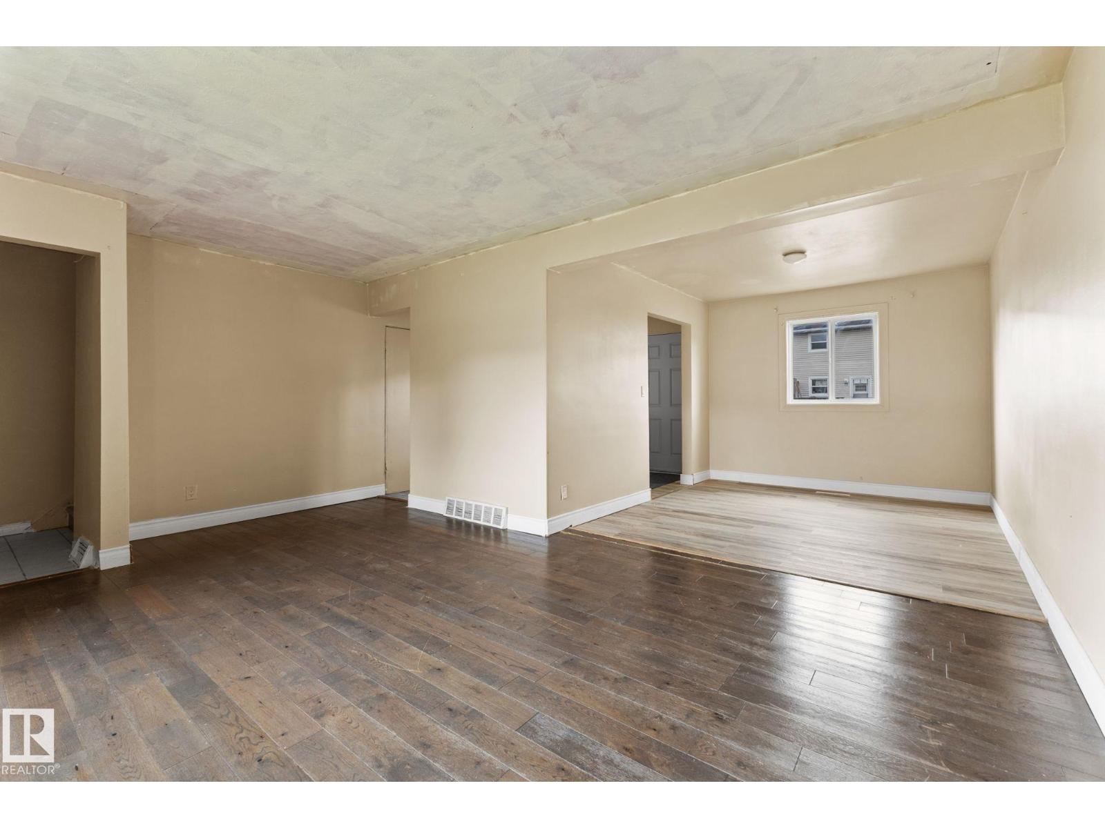 #110 12988 122B AV NW - 18