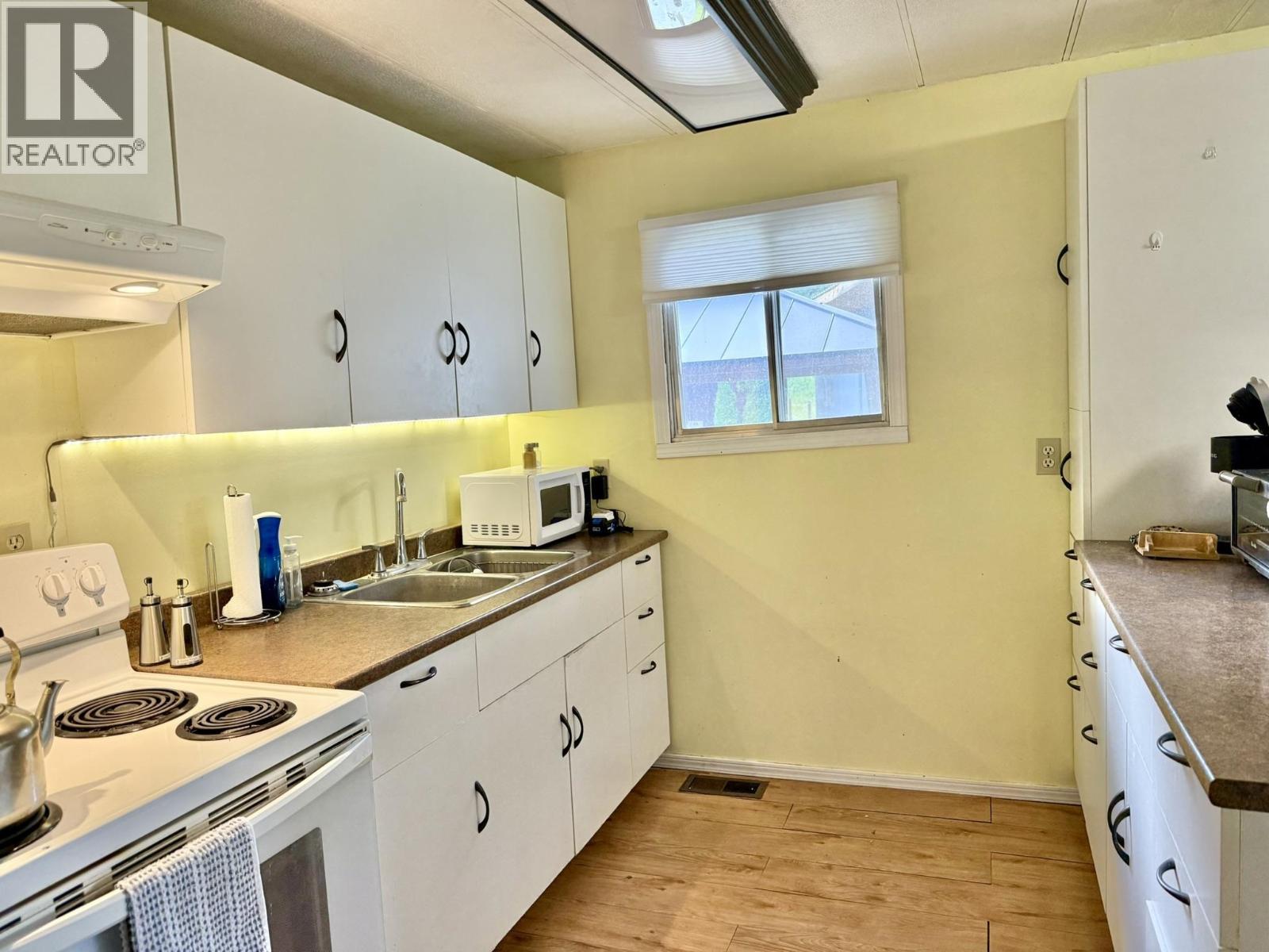 1232 MARSH ROAD - 9