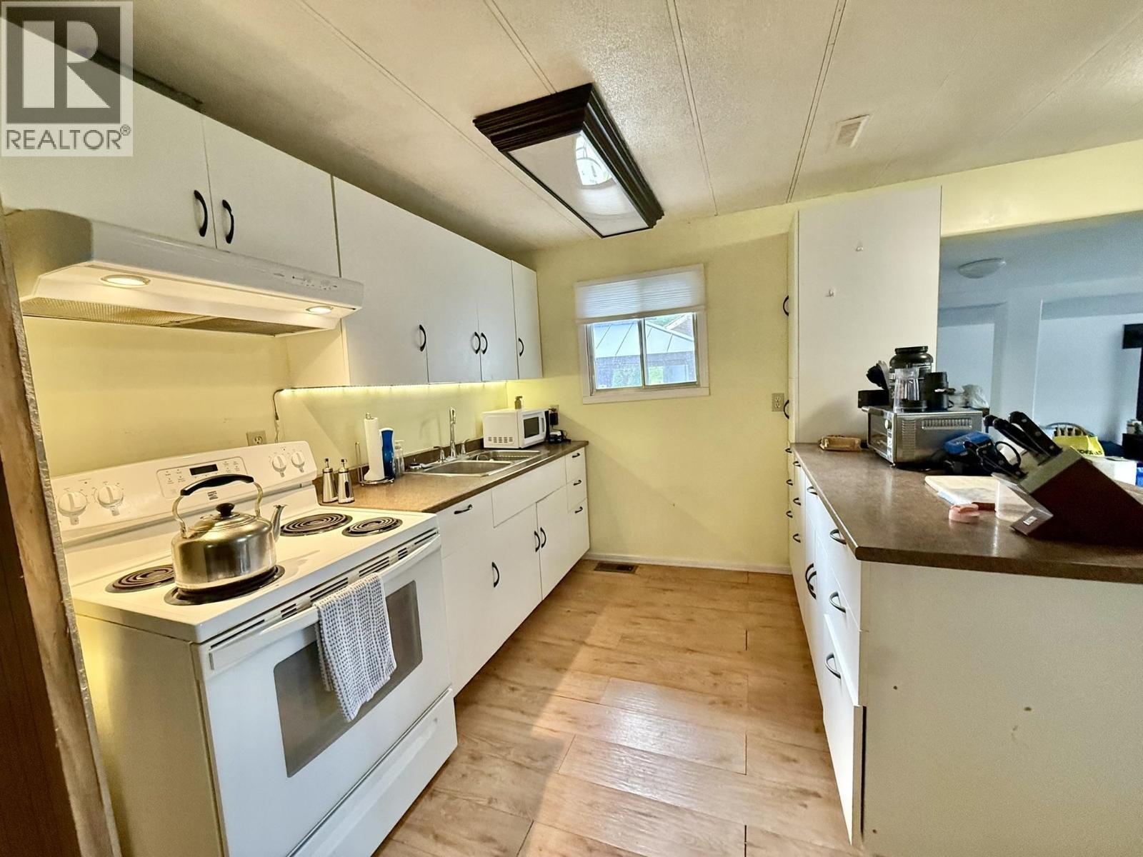 1232 MARSH ROAD - 8