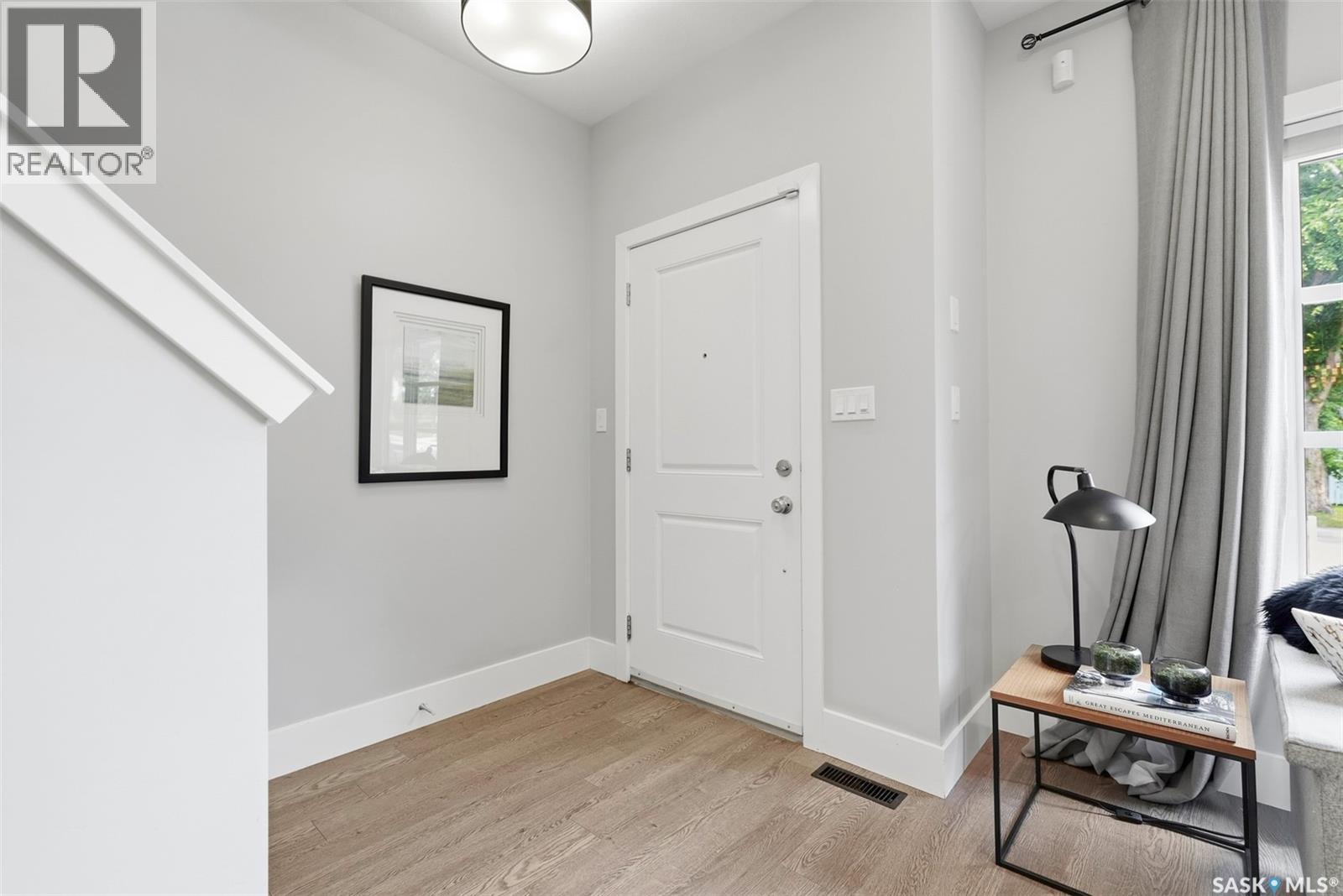 1513 Prince Of Wales AVENUE - 3