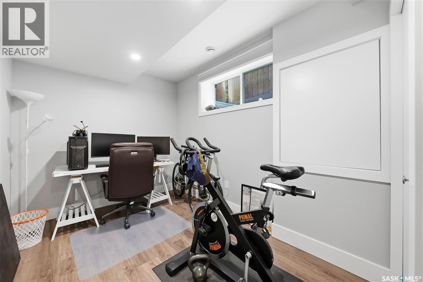 1513 Prince Of Wales AVENUE - Image 30