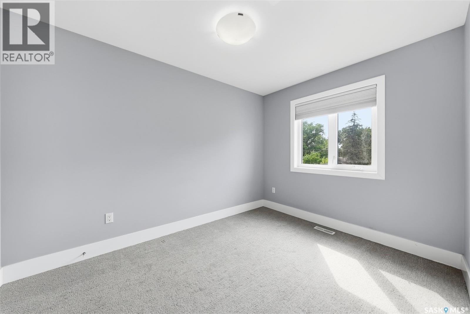 1513 Prince Of Wales AVENUE - 22