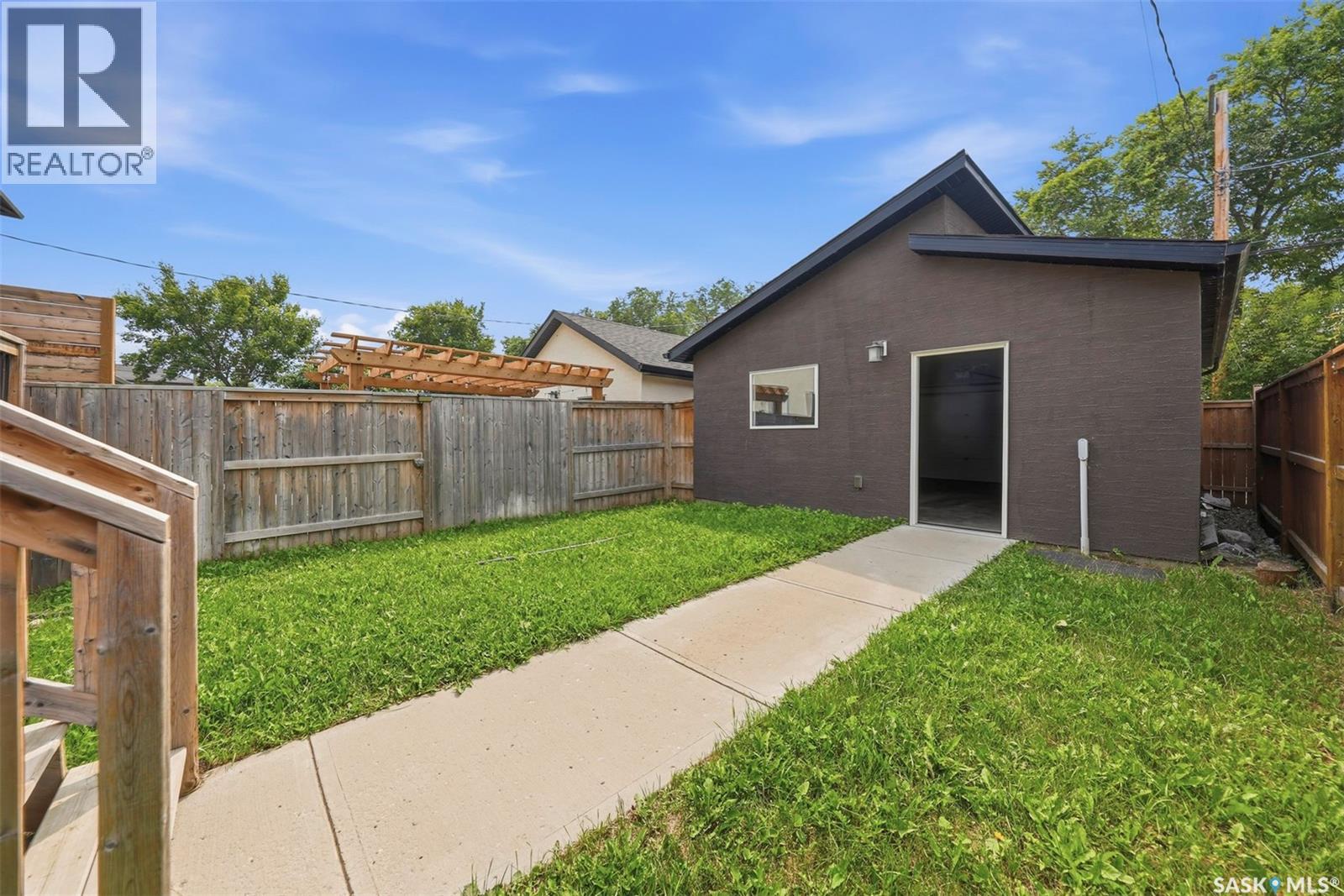 1513 Prince Of Wales AVENUE - Image 39