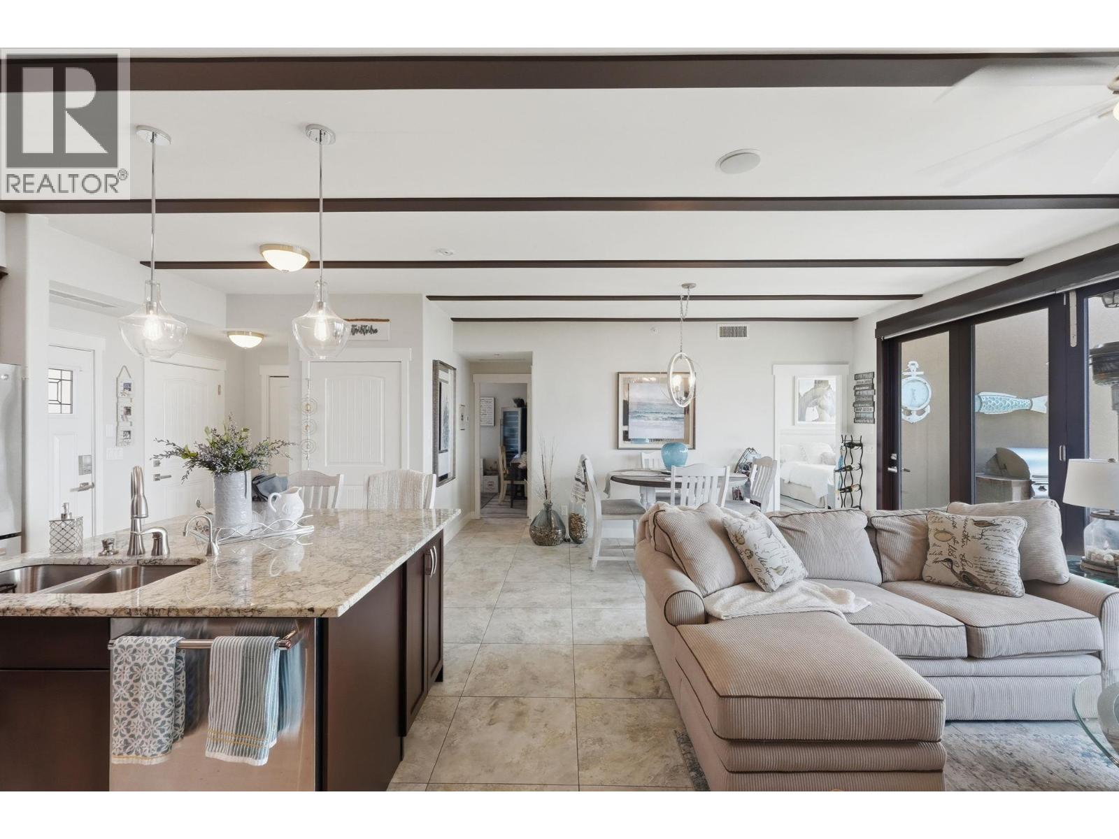 #3 2000 Valleyview Drive - 10
