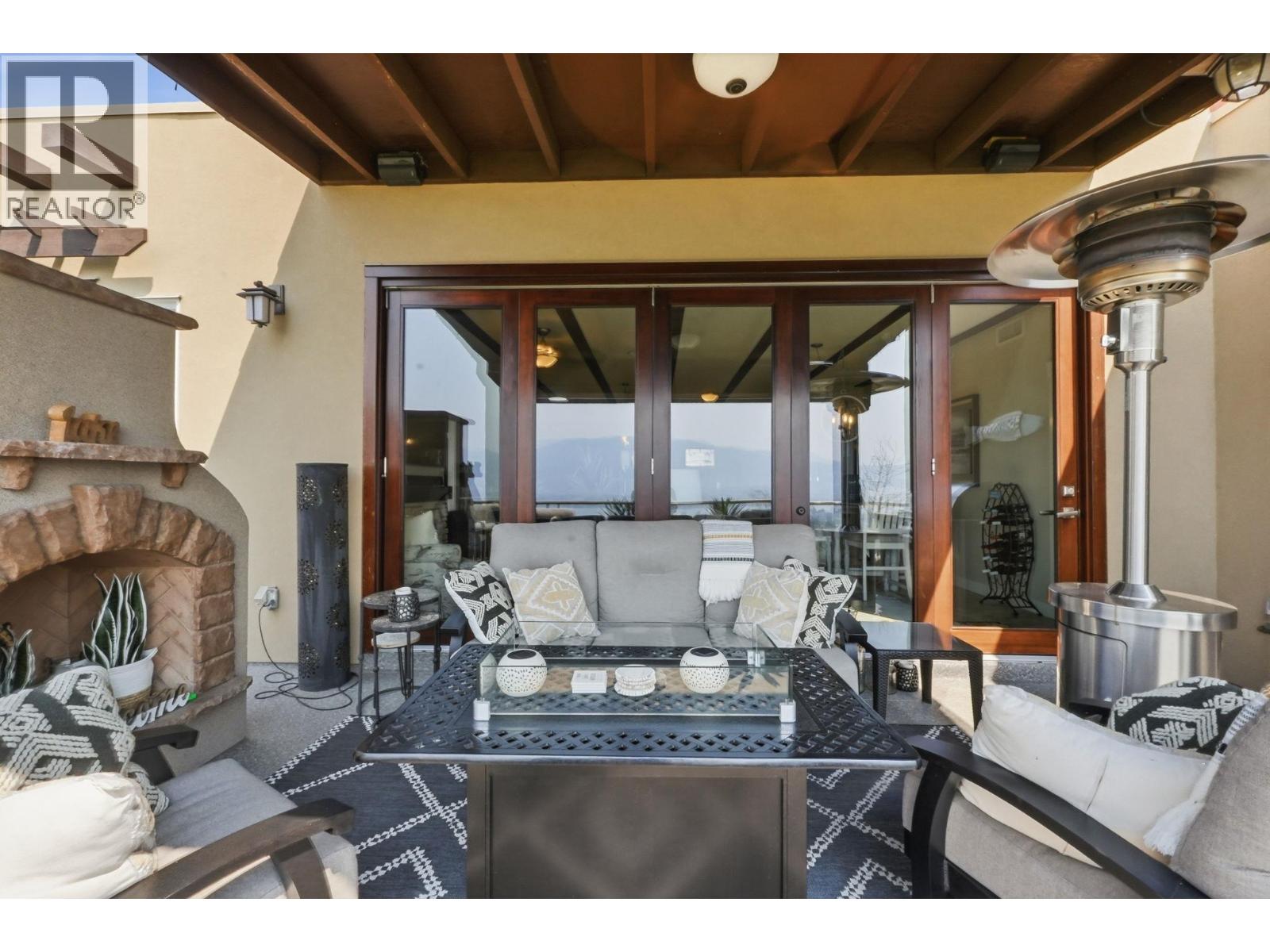#3 2000 Valleyview Drive - 15