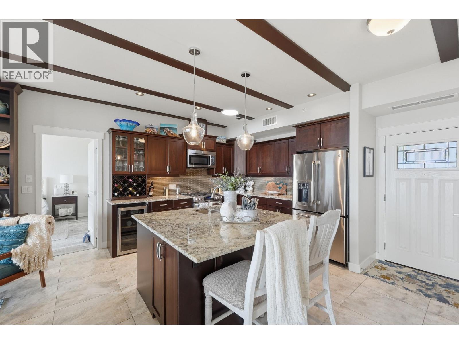#3 2000 Valleyview Drive - 20