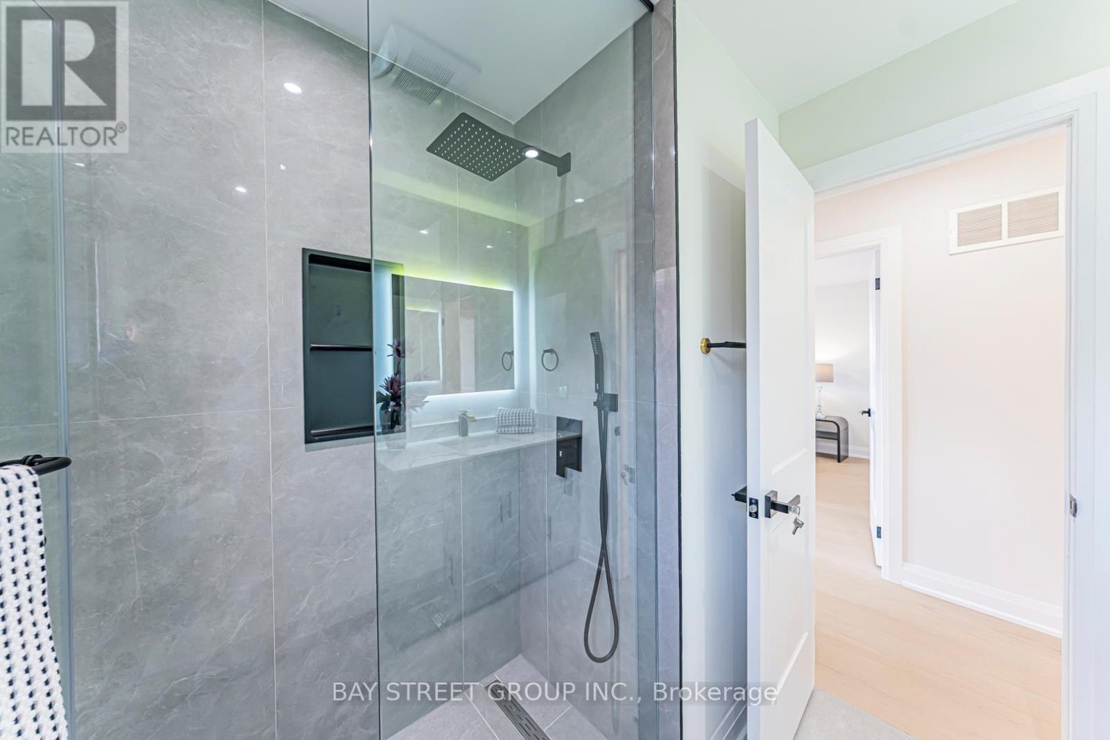 146 CABINET CRESCENT - 34