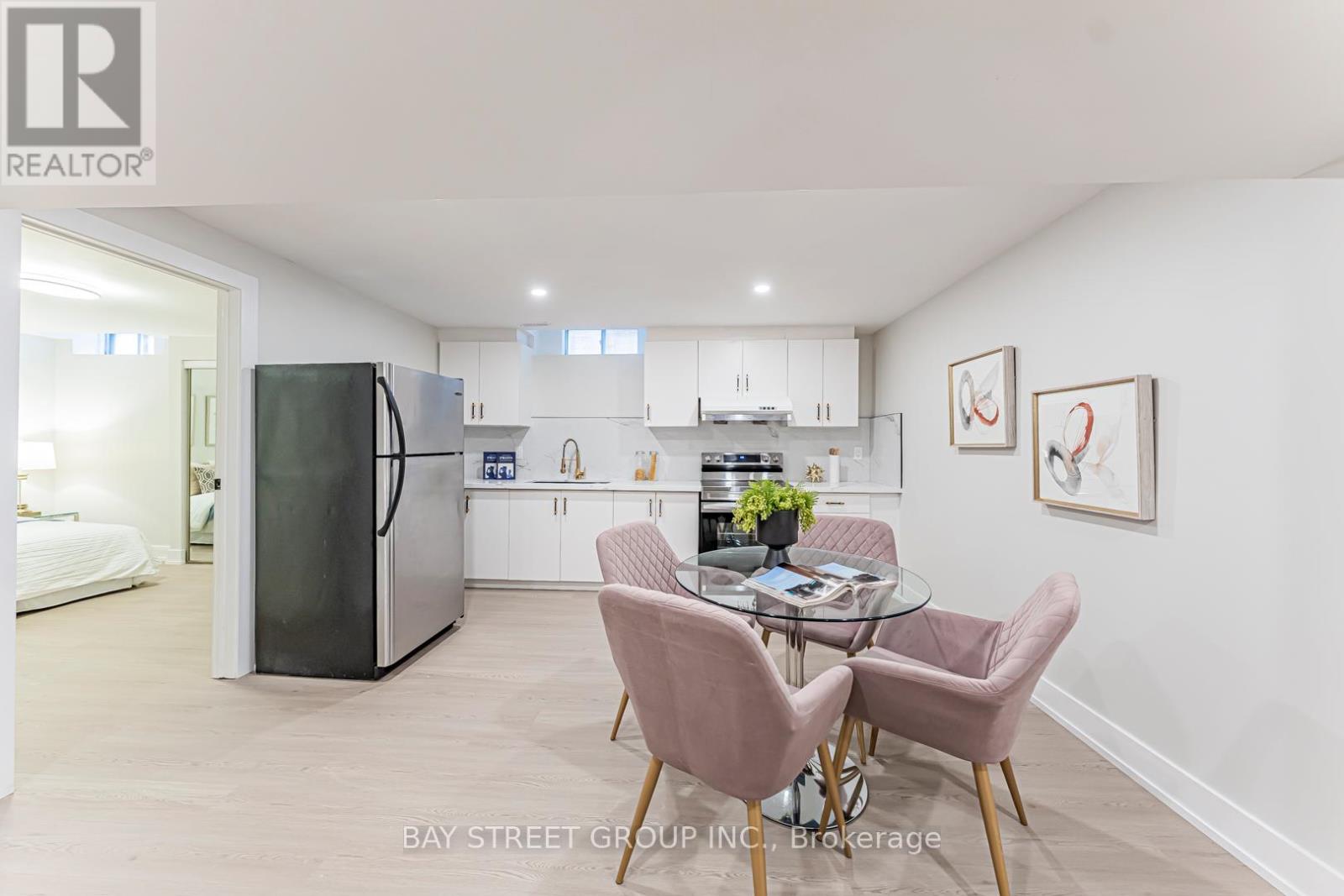 146 CABINET CRESCENT - 40