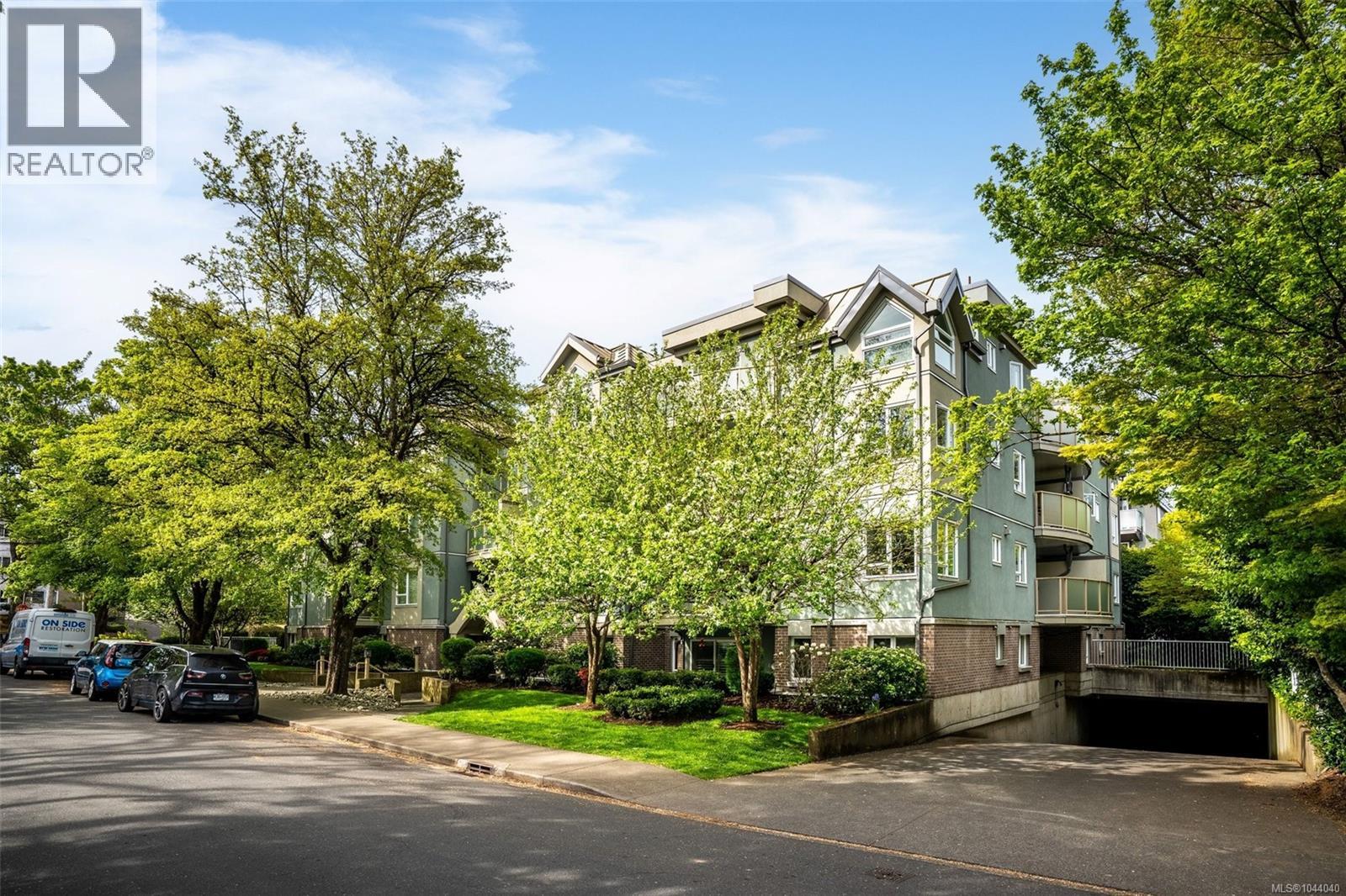 #202 2710 Grosvenor Rd - 1