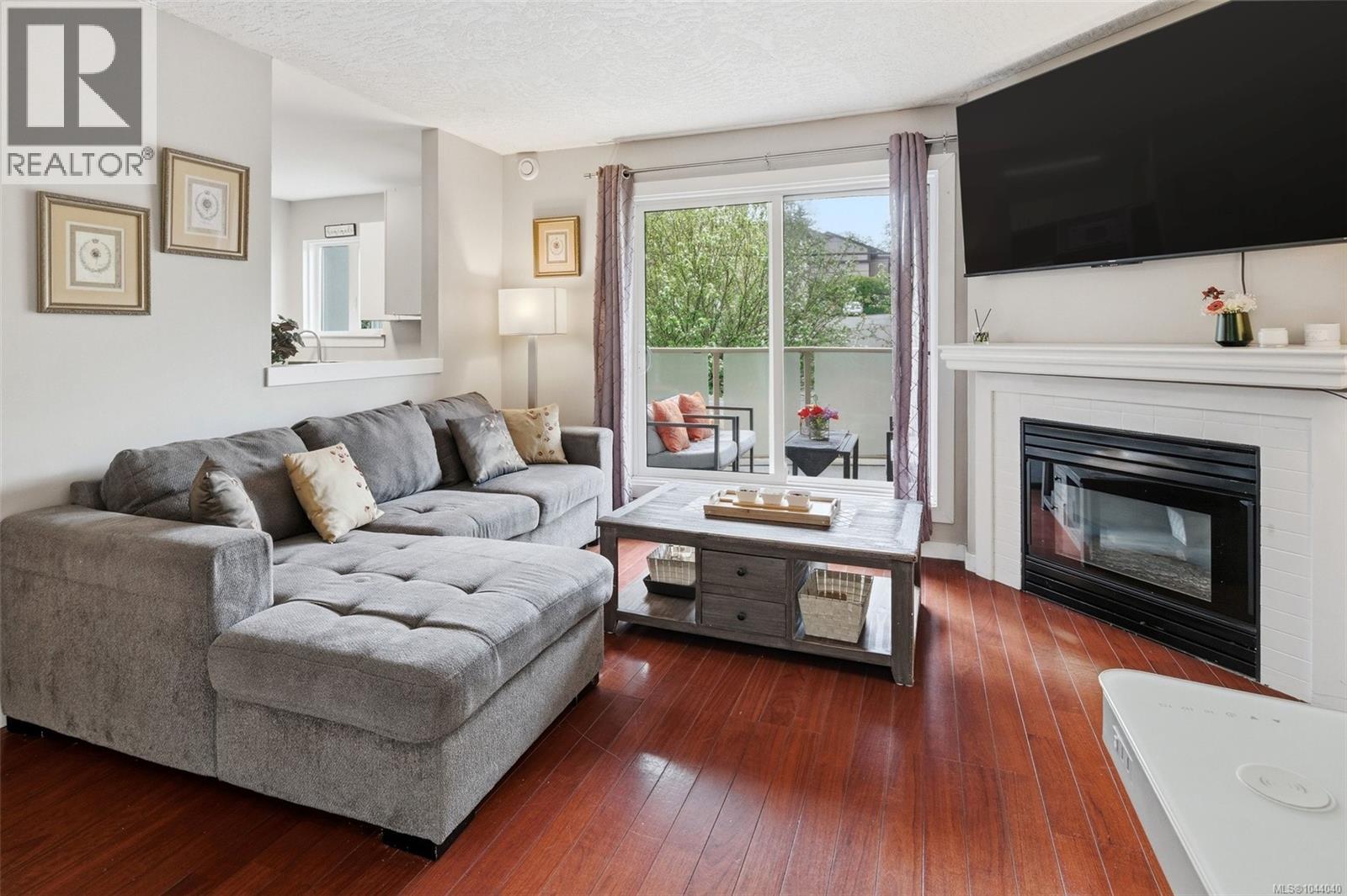 #202 2710 Grosvenor Rd - 4