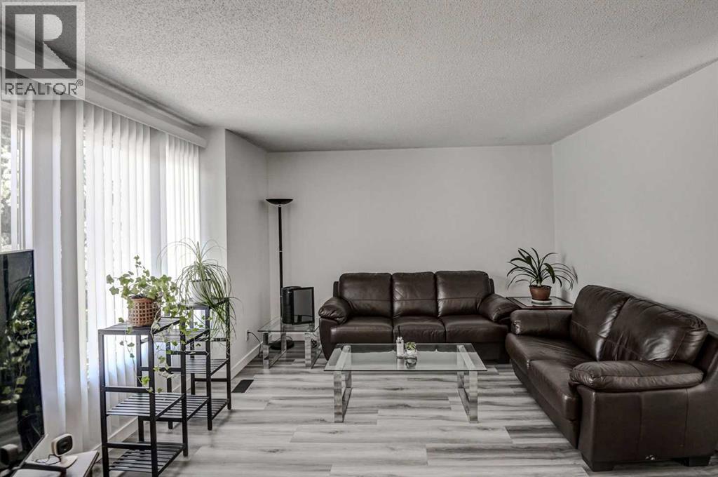 184 Erin Croft Crescent SE - 2