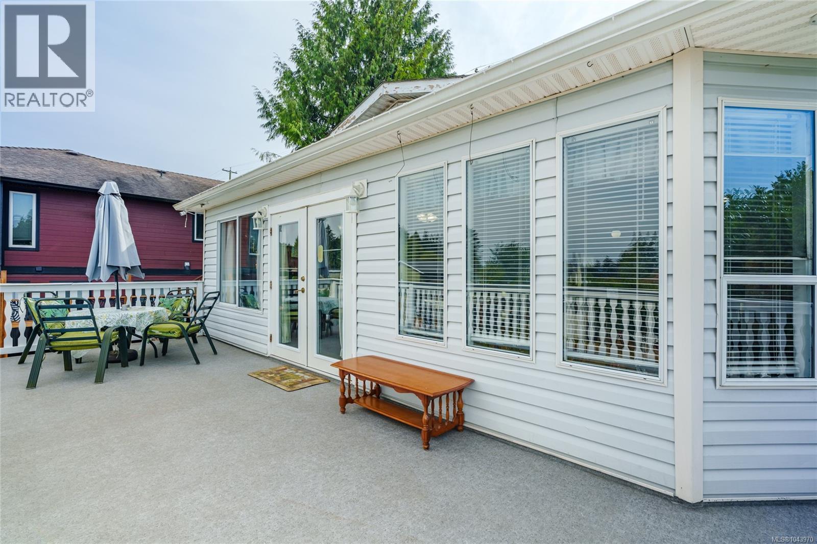 429 Davis Rd - 12