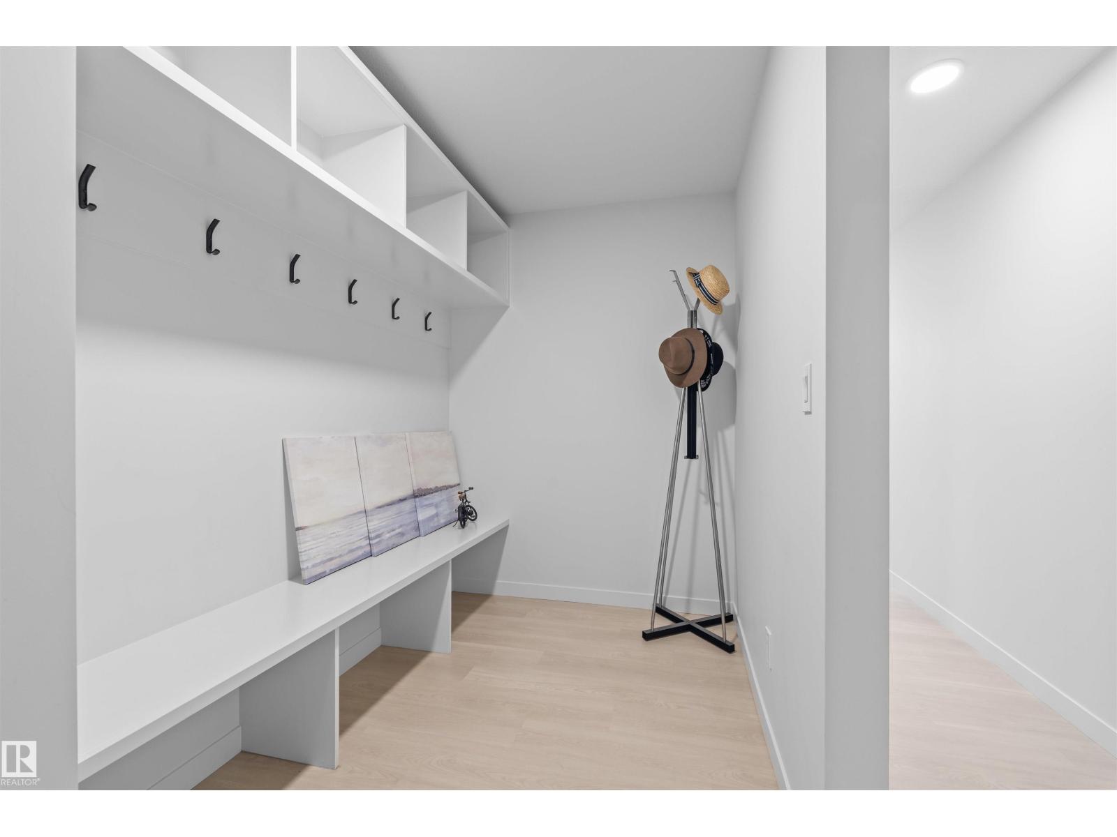 8047 227 ST NW - 5