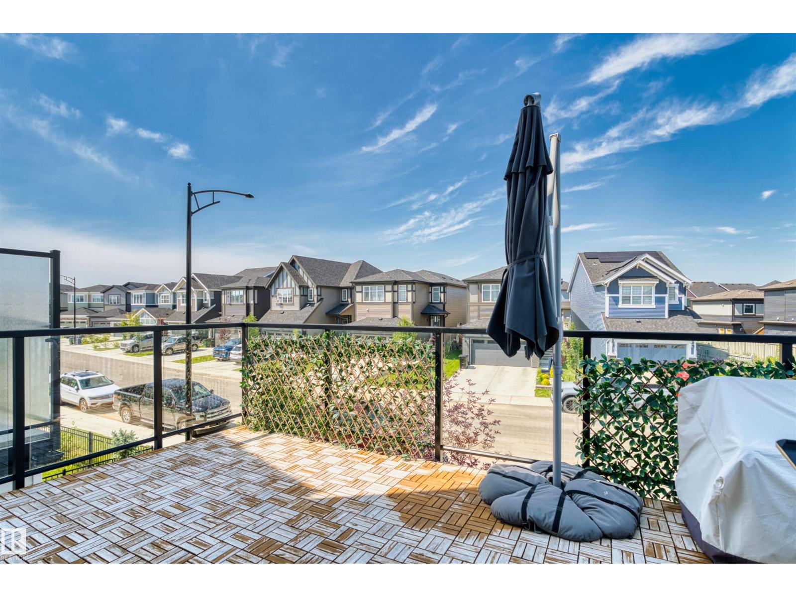 8047 227 ST NW - 26
