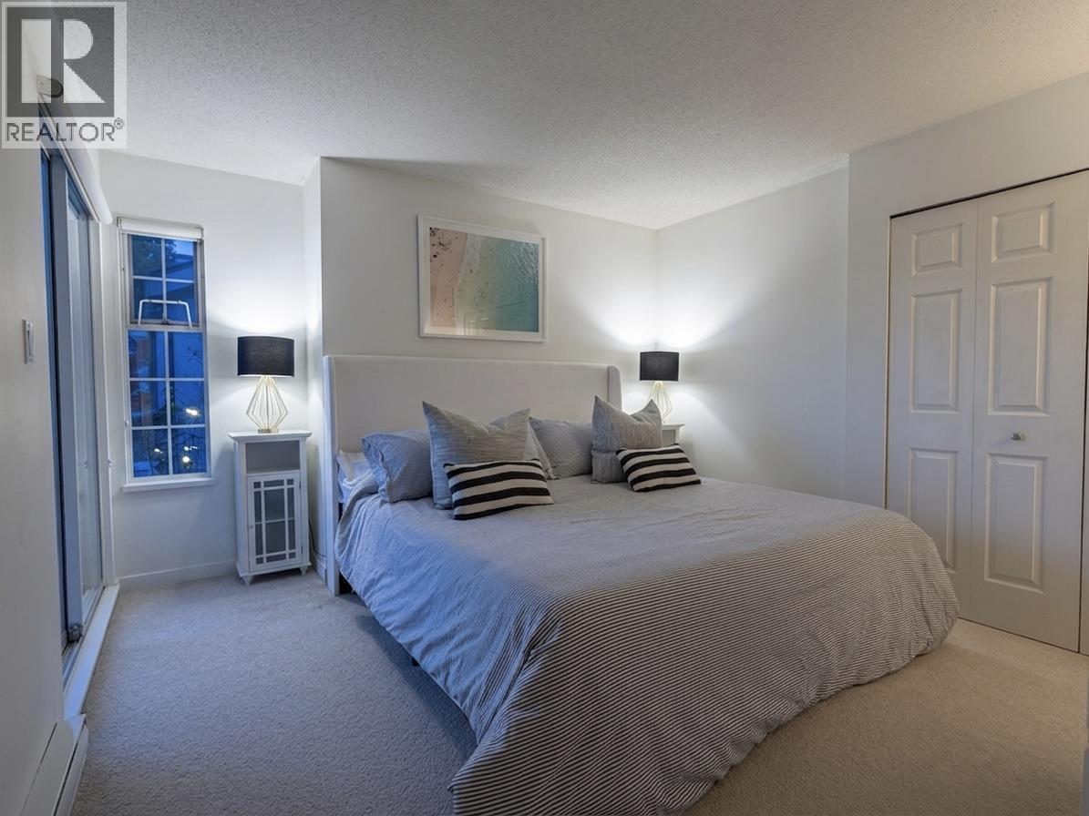 202 2440 HAYWOOD AVENUE, West Vancouver