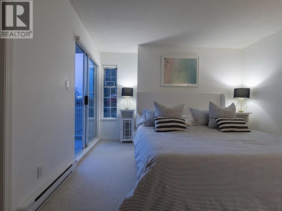 202 2440 HAYWOOD AVENUE, West Vancouver