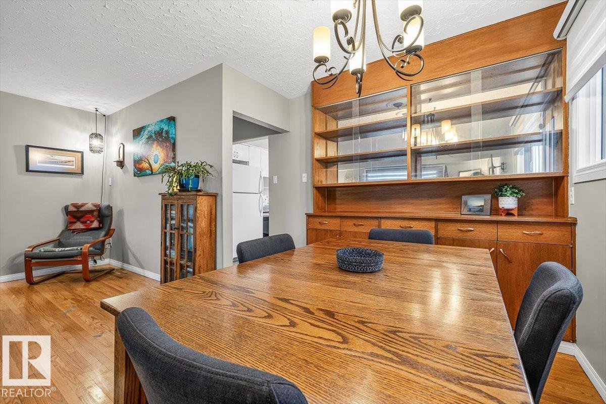 5903 102 AV NW NW - 10